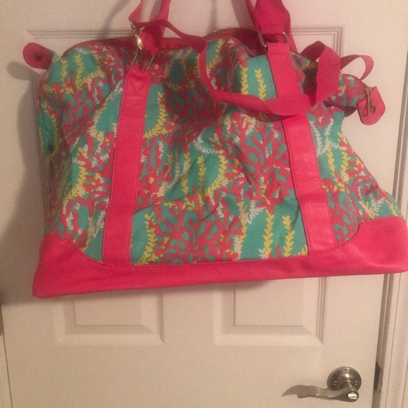 Dufflebag - Picture 2 of 3